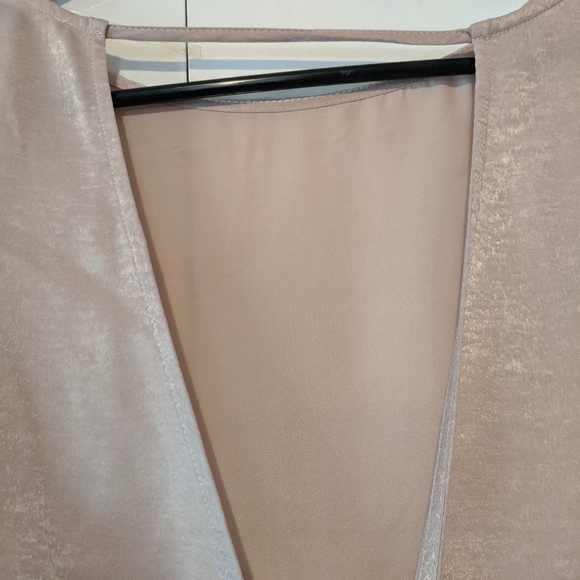 Shirt - Picture 3 of 5